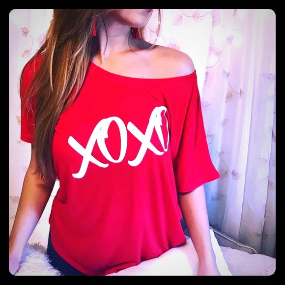 Bella Canvas Tops - NWT XOXO Off the Shoulder T-shirt